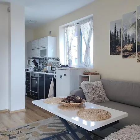 Serenity, アパート *